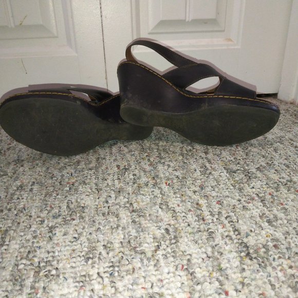 9 B.O.C. Born Concept black wedge heel cross strap leather sandal - Picture 2 of 13